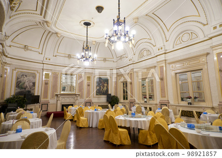 大連大和酒店 98921857