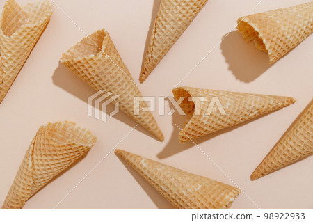 Ice cream cone on color background Ice cream cone on color background 98922933