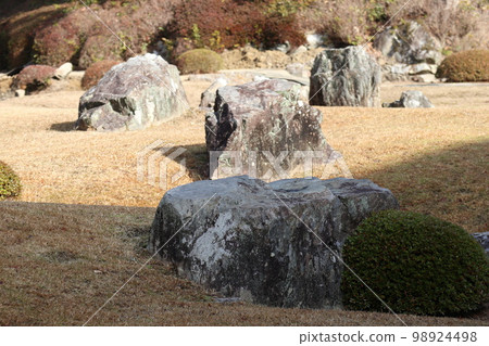 山口淨榮寺雪州園的新年風景 山口淨榮寺雪州園的新年風景 98924498