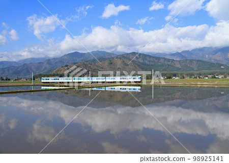 Oito Line Shinshu Color 115 系列 2014 年 5 月 1 日 98925141