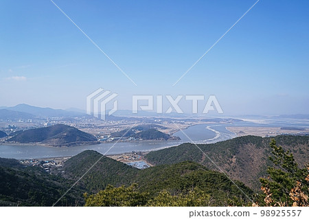 Ganghwa Island seen from Munsusanseong Fortress in Gimpo Ganghwa Island seen from Munsusanseong Fortress in Gimpo 98925557