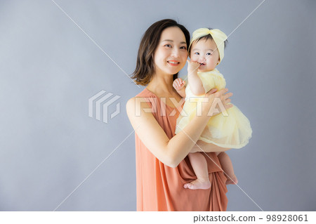 Dressed up baby and mom 98928061