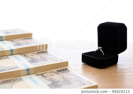 Money used for wedding rings, ceremonies, and jewelry Industry market price: a staircase of million yen wads 10 million yen 2022 10,000 yen bill Money used for wedding rings, ceremonies, and jewelry Industry market price: a staircase of million yen wads 10 million yen 2022 10,000 yen bill 98928213
