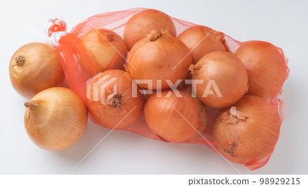 蔬菜網中的洋蔥 98929215