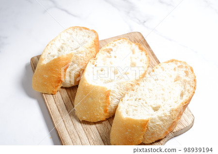 Freshly baked delicious baguette 98939194
