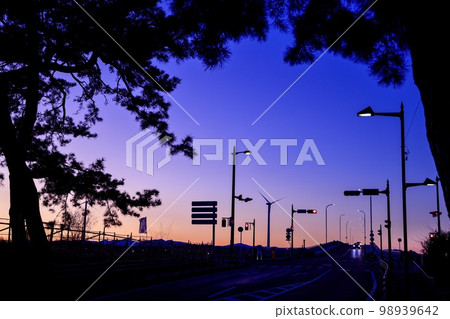 Chita City Shinmaiko Beach at dusk Chita City Shinmaiko Beach at dusk 98939642