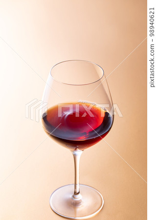   Red wine   98940621