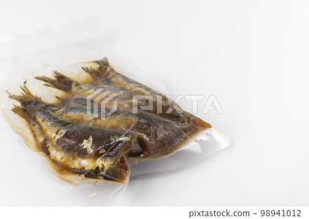 Vacuum-packed sardines boiled in soy sauce 98941012