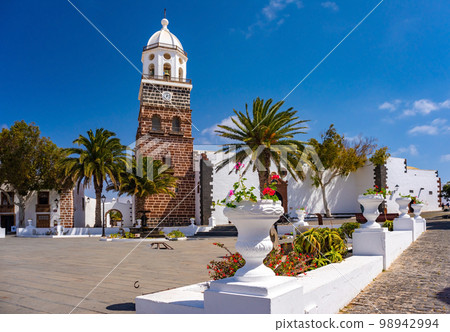 Teguise, Lanzarote, Canary Island, Church Iglesia de Nuestra Senora de Guadalupe on main square 98942994