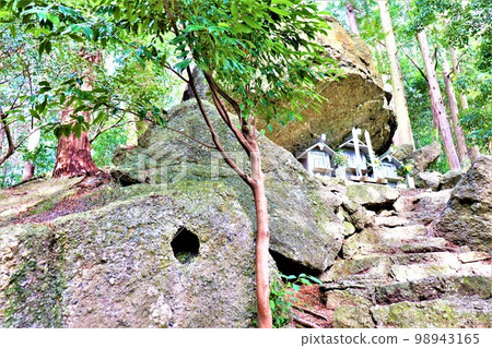 Fudayama山的巨石 Fudayama山的巨石 98943165