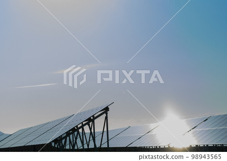 接收陽光的發電面板 98943565