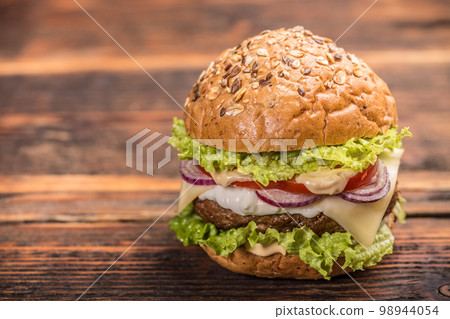 Big hamburger 98944054