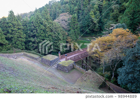 秋天,八王子城遺址,東京引橋 秋天,八王子城遺址,東京引橋 98944889