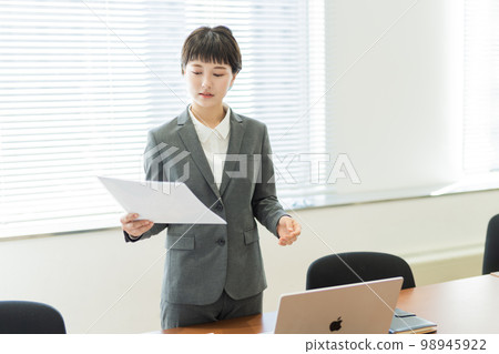 Freshman preparing before presentation Freshman preparing before presentation 98945922
