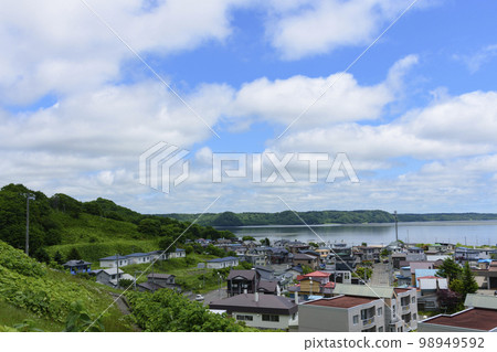 初夏的北海道東部厚岸町 98949592