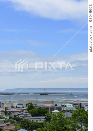 初夏的北海道東部厚岸町 98949608