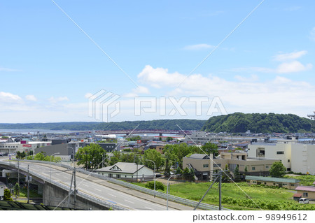 初夏的北海道東部厚岸町 初夏的北海道東部厚岸町 98949612