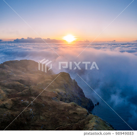 Dramatic aerial view of the Slieve League cliffs in County Donegal, Ireland 98949883