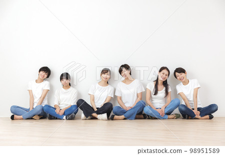 Generational problems of women 98951589