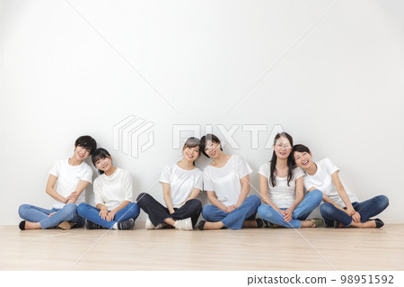 Generational problems of women 98951592