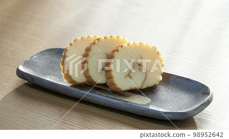 新年的壓歲菜，三個伊達卷 98952642