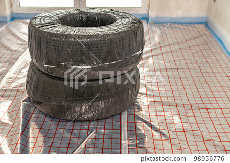 roll with pipe for underfloor heating 98956776