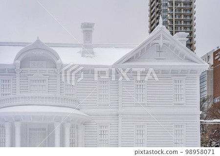 冬天的札幌,札幌冰雪節,大型雪雕,北海道札幌 冬天的札幌,札幌冰雪節,大型雪雕,北海道札幌 98958071