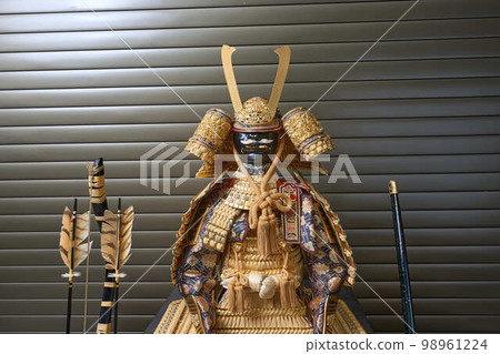 May Doll's large armor and Japanese-style miscellaneous goods 98961224