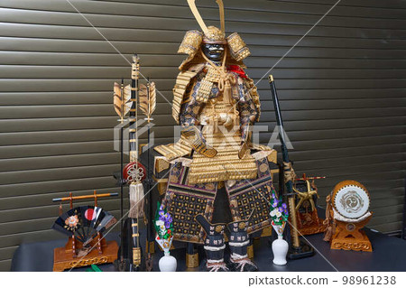 May Doll's large armor and Japanese-style miscellaneous goods 98961238