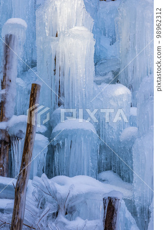 [Aichi Prefecture] Yusui Hiroba Icefall / Inabu Icefall 98962312