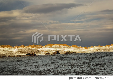 Moon Valley dramatic landscape at Sunset, Atacama Desert, Chile 98962380