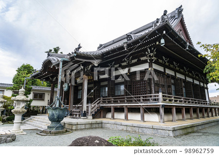 [Kanagawa Prefecture] Honkakuji Temple in Kamakura with a Splendid Main Hall 98962759