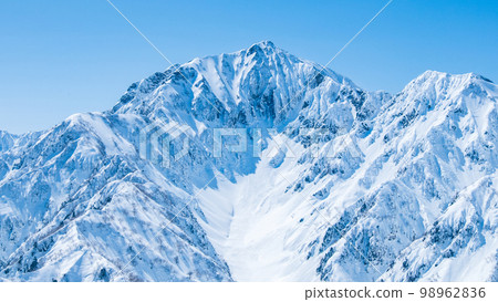 Winter Tomi Ridge Trekking: Mt. Kashima Yarigatake and Kakune Sato Glacier 98962836