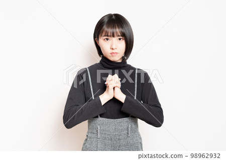 請求幫助的少婦 98962932