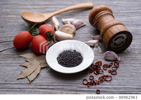 brown mustard spice 98962961