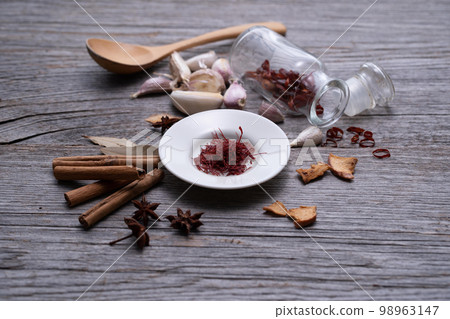 藏紅花香料 98963147