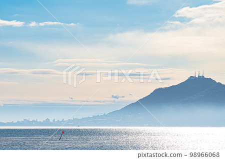 Hakodate winter sea Hakodate winter sea 98966068