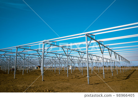 Foundation work for solar power generation converted to agricultural land Aligning columns and beams b-3 Light tone 98966405
