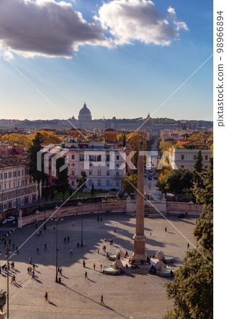 Landmark Square, Piazza del Popolo, in Downtown Rome, Italy. 98966894