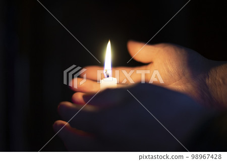 燭光 98967428