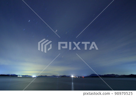 The Seto Inland Sea at night seen from Oshiba Island 98970525