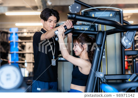 Sports gym trainer 98971142