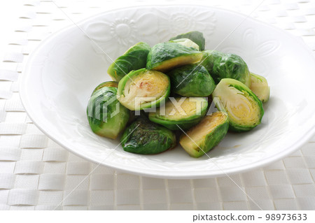 Brussels sprouts dish sautéed with butter 98973633
