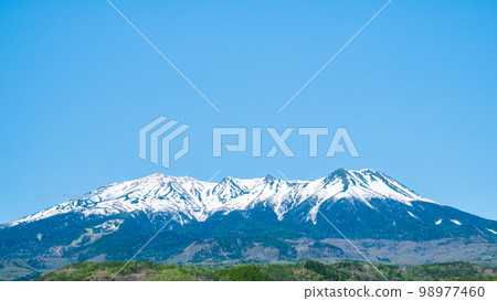 Mt. Ontakeyama在春天 98977460