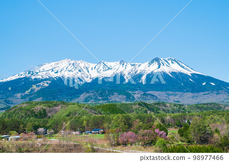 Mt. Ontakeyama在春天 Mt. Ontakeyama在春天 98977466