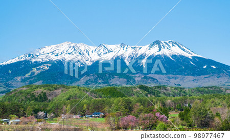 Mt. Ontakeyama在春天 Mt. Ontakeyama在春天 98977467
