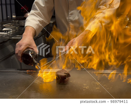 Flambe (after lighting) Flambe (after lighting) 98979411
