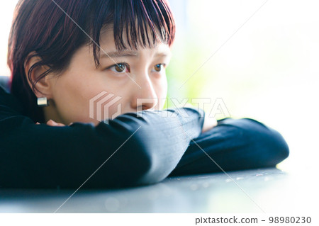 worry, worried, person 98980230