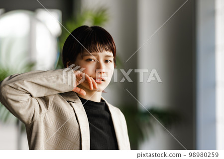 女生 女孩 女性 98980259