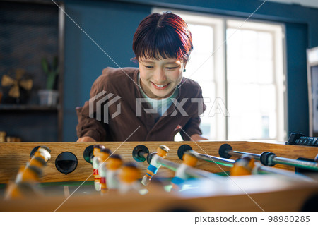 女生 女孩 女性 98980285